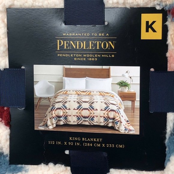 Pendleton Sherpa Fleece Blanket King White S Multi New 112 X 92 Inches New - Picture 2 of 11
